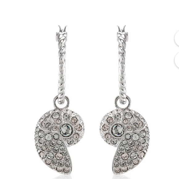 **SOLD** Swarovski Seashell Earrings - Picture 3 of 3